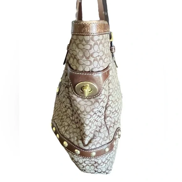 Coach soho khaki studded signature shoulder bag - Picture 5 of 12